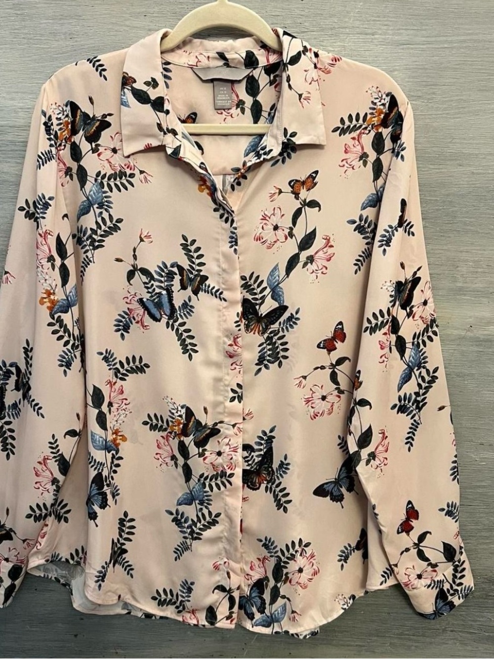 H &M butterfly floral button down blouse